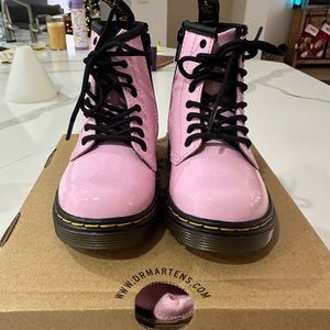 Dr.Martens toddler boots, new, never worn, size 7